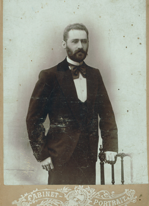   ,  XIX 